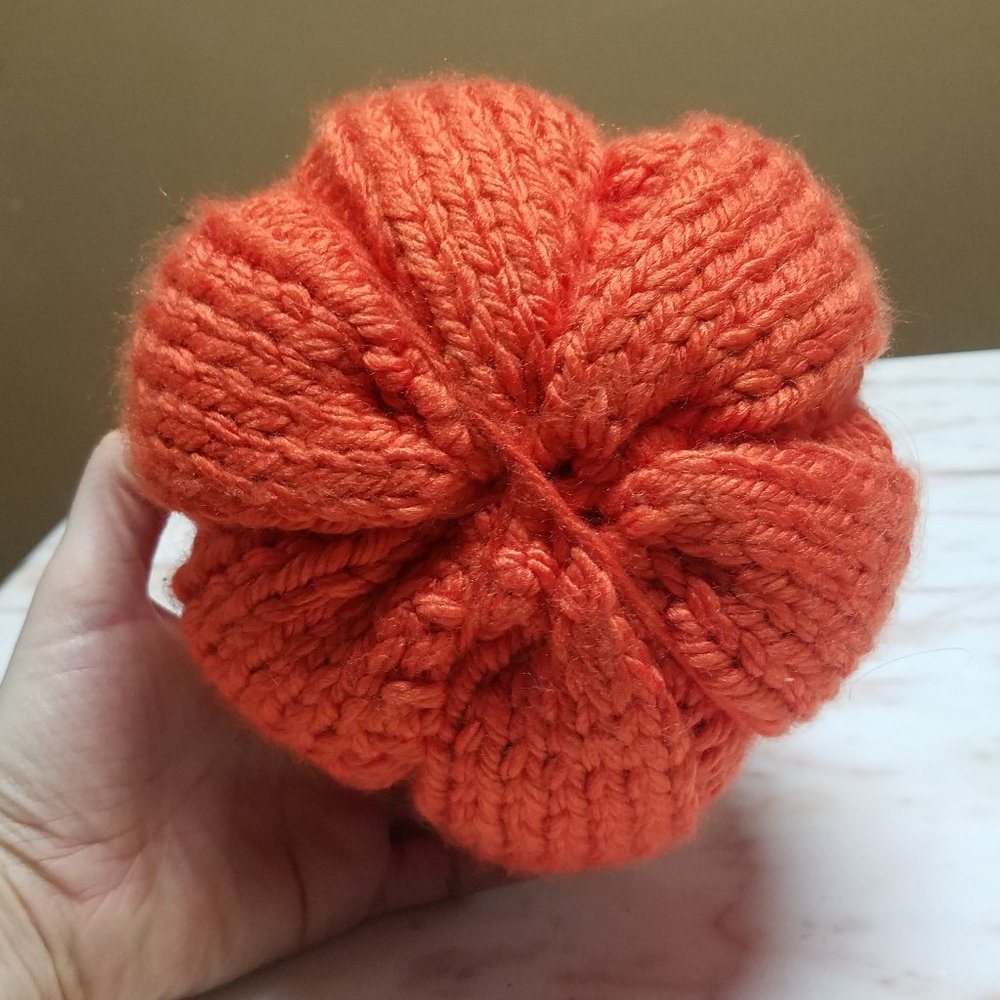 Handmade Knitted Fall Gourmet Orange Pumpkin Décor - Picture 5 of 10